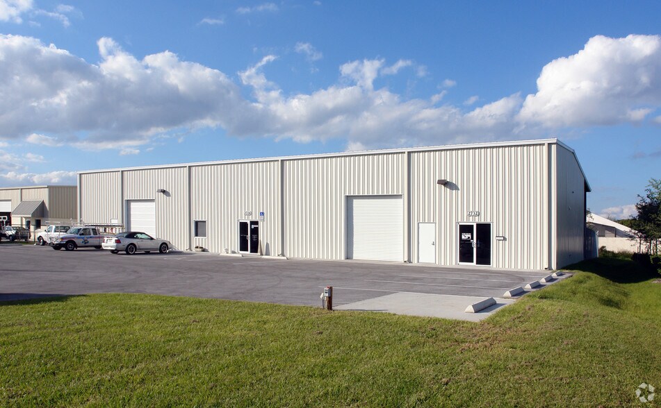 More Photos Of 2726-2732 Pemberton Dr, Apopka Warehouse For Sale