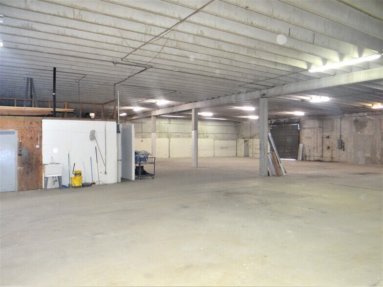 More Photos Of 245 SW 33rd St, Fort Lauderdale Warehouse For Lease