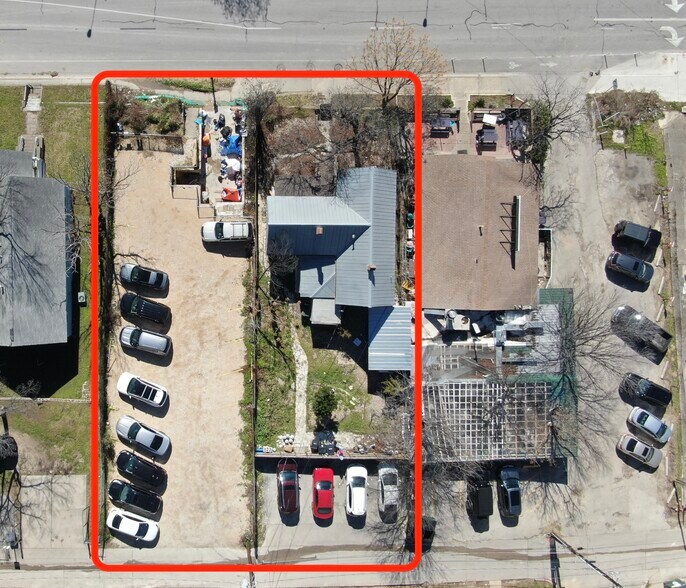 More Photos Of 902 E 7th St, Austin Office For Lease