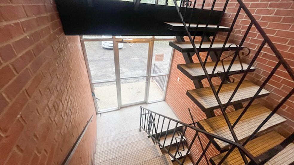 More Photos Of 2109 Harrison Ave, Cincinnati Apartments For Sale