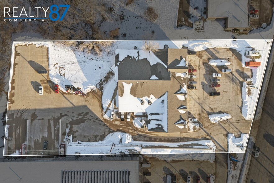 More Photos Of 266 Blairs Ferry Rd NE, Cedar Rapids Storefront For Sale