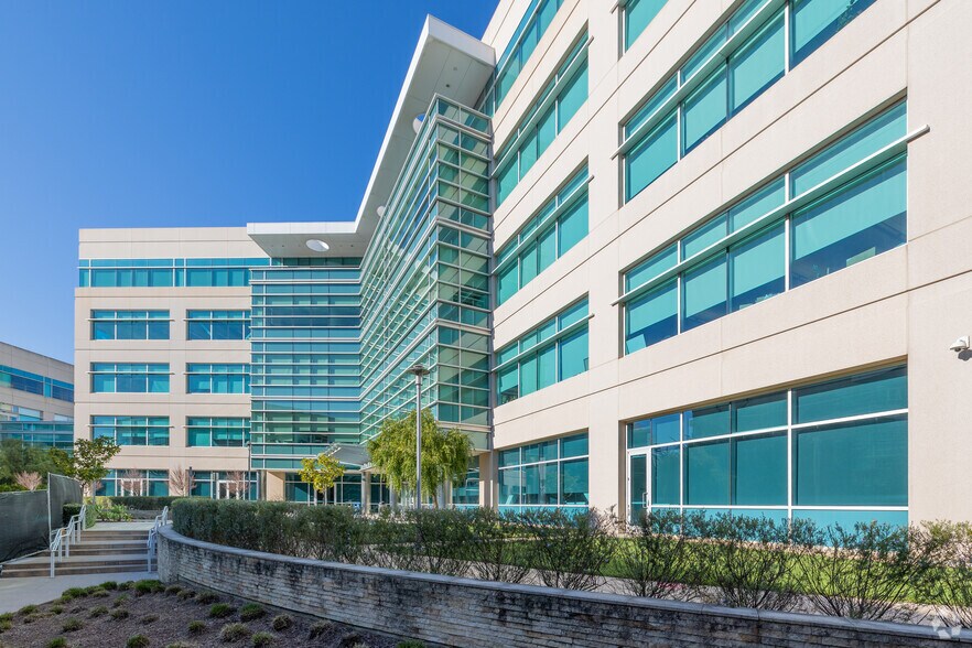 More Photos Of 249 E Grand Ave, South San Francisco Unknown For Lease