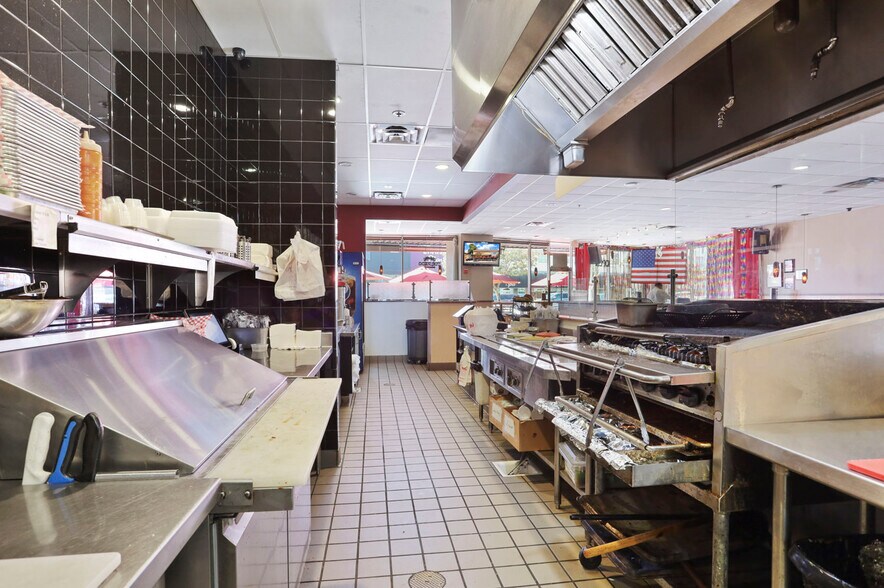 More Photos Of 1924-1926 Pacific Ave, Stockton Restaurant For Sale