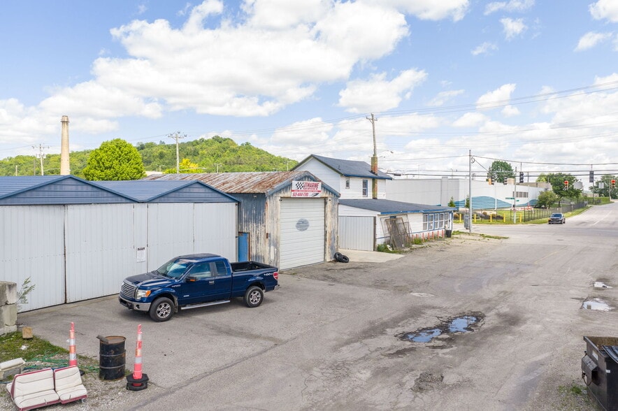 More Photos Of 4255 Kellogg Ave, Cincinnati Self Storage For Sale
