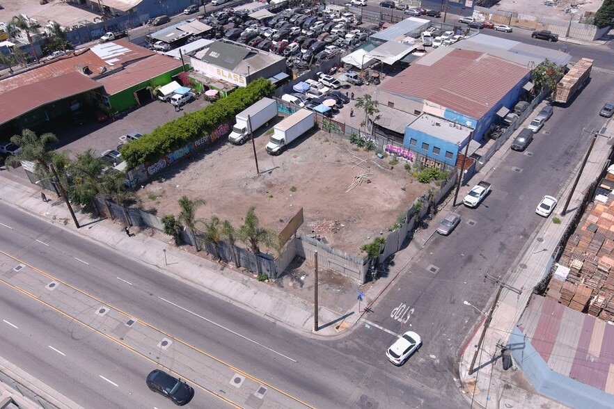 More Photos Of 9523 Alameda St, Los Angeles Land For Lease