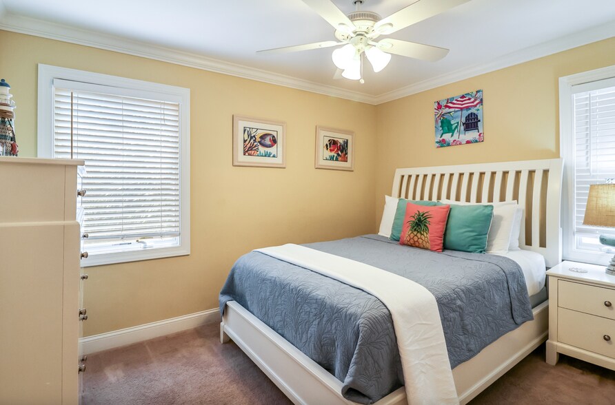 More Photos Of 13 Silver Ave, Tybee Island Apartments For Sale