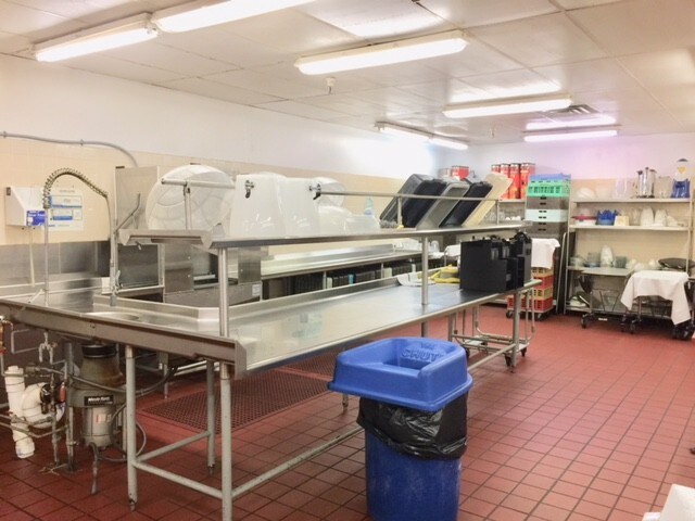 More Photos Of 340 Oyler Ave, Oak Hill Hotel For Lease