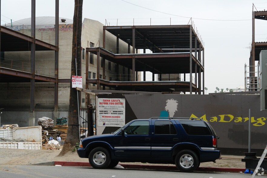 More Photos Of 621 S Western Ave, Los Angeles General Retail For Sale