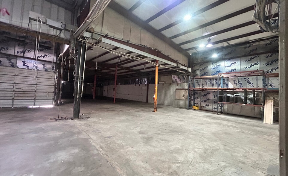 More Photos Of 6741 Satsuma Dr, Houston Warehouse For Sale