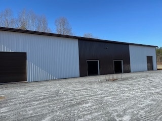 More Photos Of 2036 Frontage Rd, Anderson Unknown For Lease