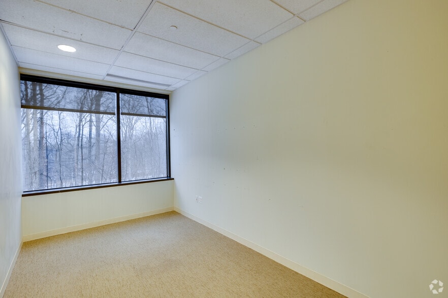 More Photos Of 120 Mountainview Blvd, Basking Ridge Office For Sale