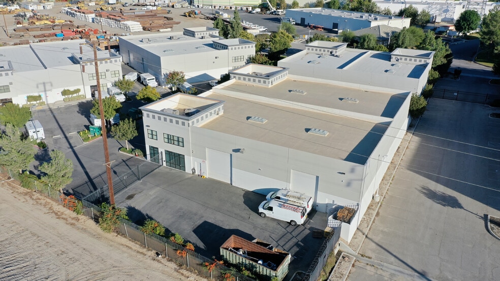 More Photos Of 475 Rivera St, Riverside Warehouse For Sale