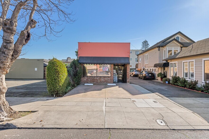 More Photos Of 1422 Everett St, Alameda Freestanding For Sale