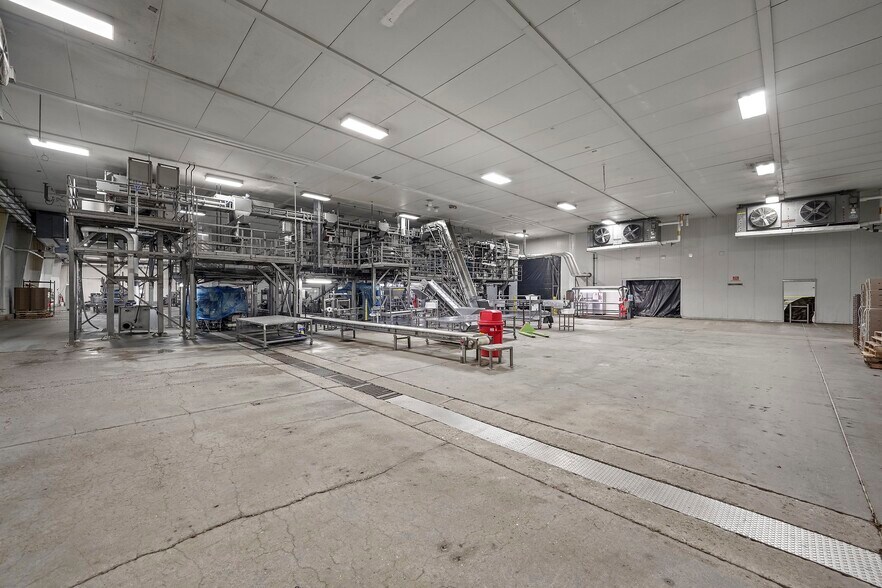 More Photos Of 830 Sycamore Rd, Arvin Refrigeration Cold Storage For Sale