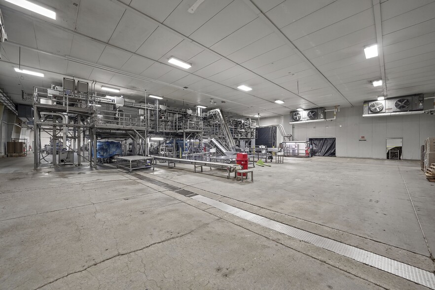 More Photos Of 830 Sycamore Rd, Arvin Refrigeration Cold Storage For Sale