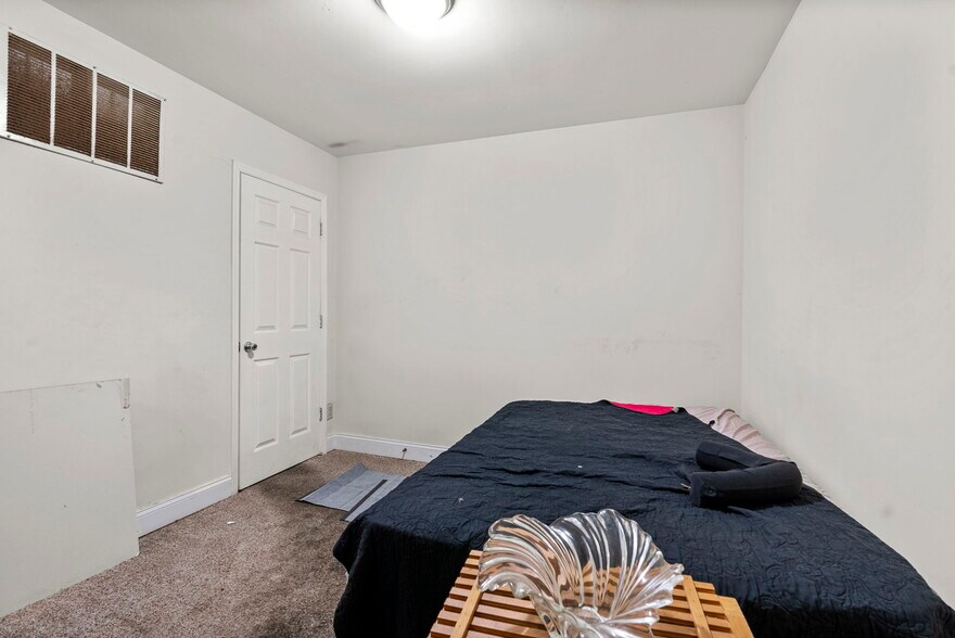 More Photos Of 1433 W Lombard St, Baltimore Multifamily For Sale