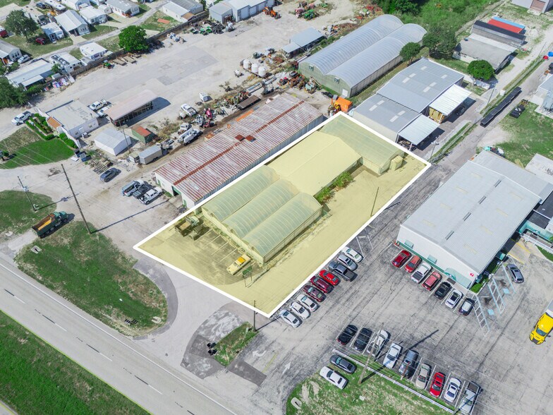 Primary Photo Of 16110 US 27, Lake Wales Light Distribution For Lease