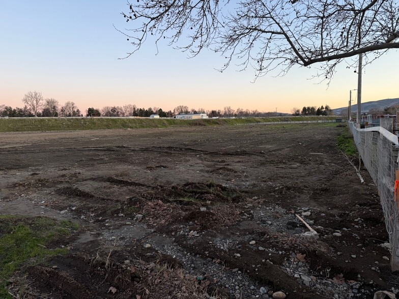 More Photos Of 2517 Van Giesen St, Richland Land For Sale