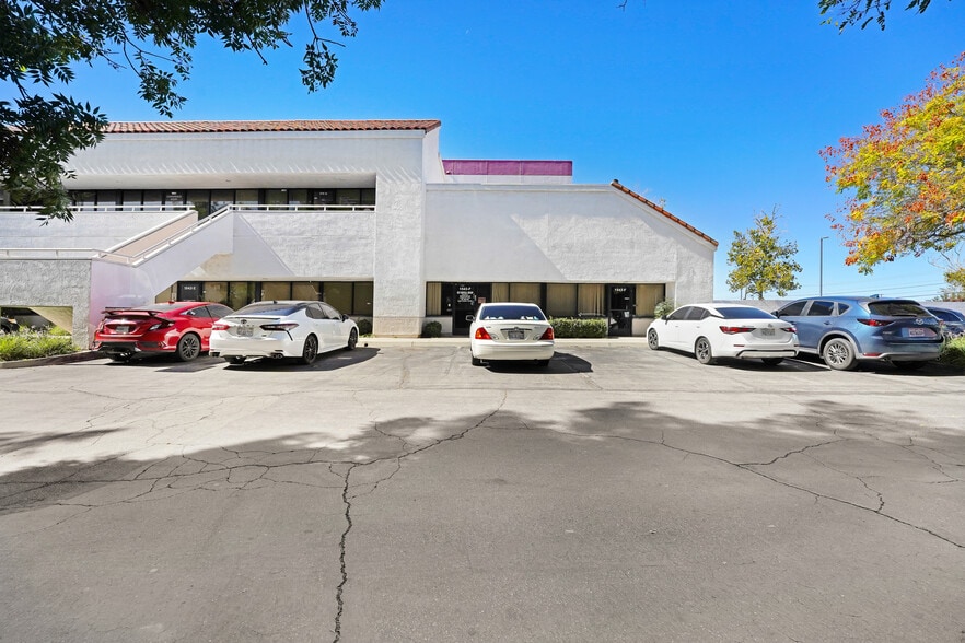 More Photos Of , Palmdale Office For Sale