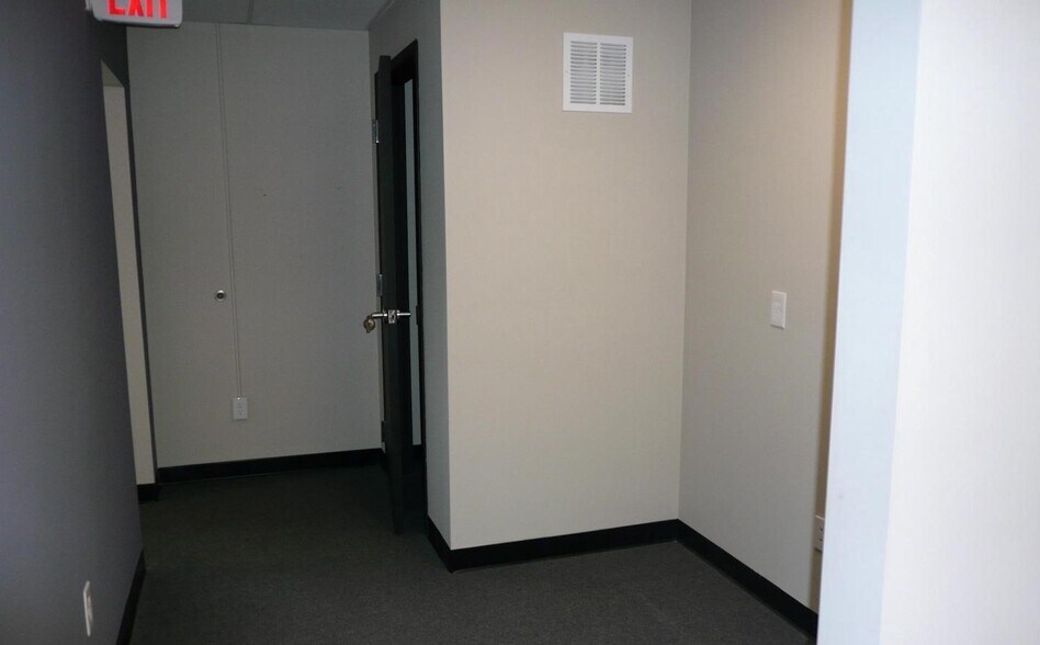 More Photos Of 118 Dickerson Rd, North Wales Office For Lease