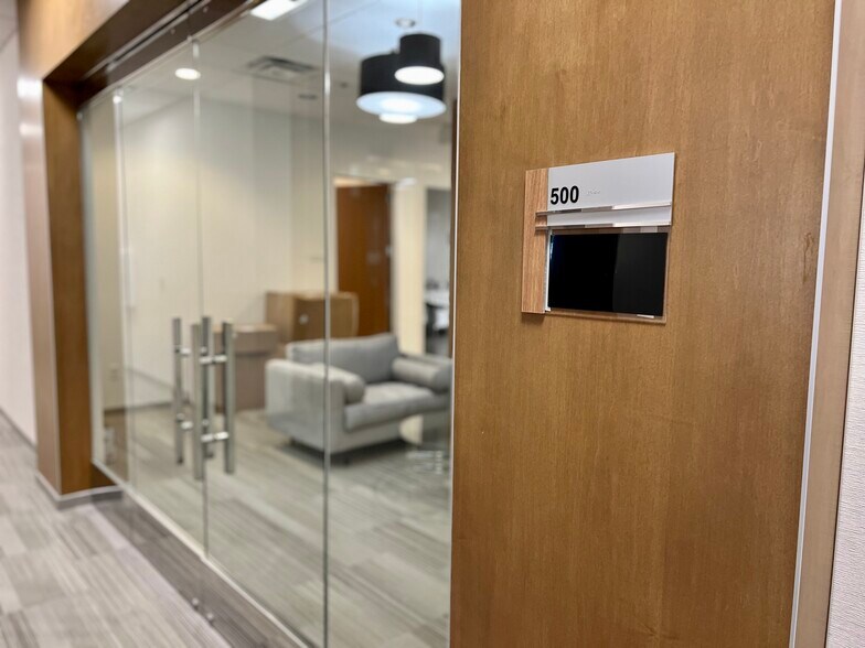 More Photos Of 2600 N Dallas Pky, Frisco Office For Lease