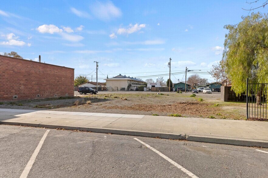 More Photos Of 558 7th St, Williams Land For Sale