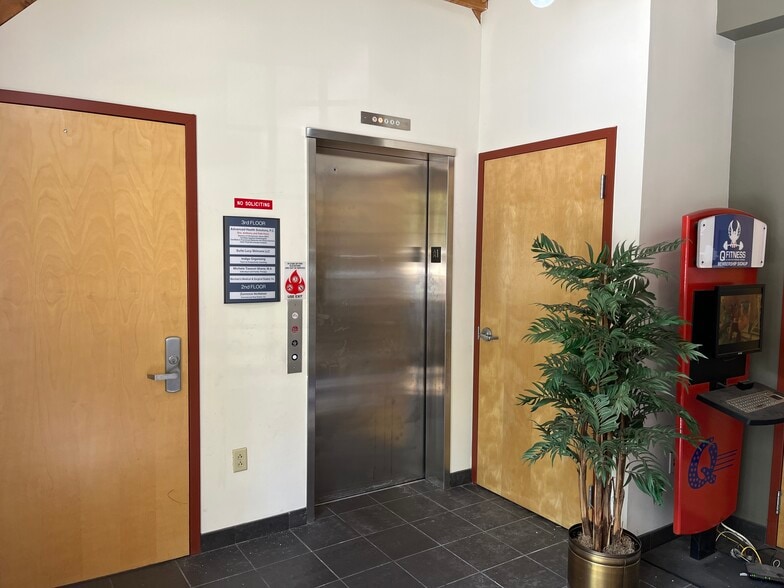 More Photos Of 1306 Wilmington Pike, West Chester Office For Sale