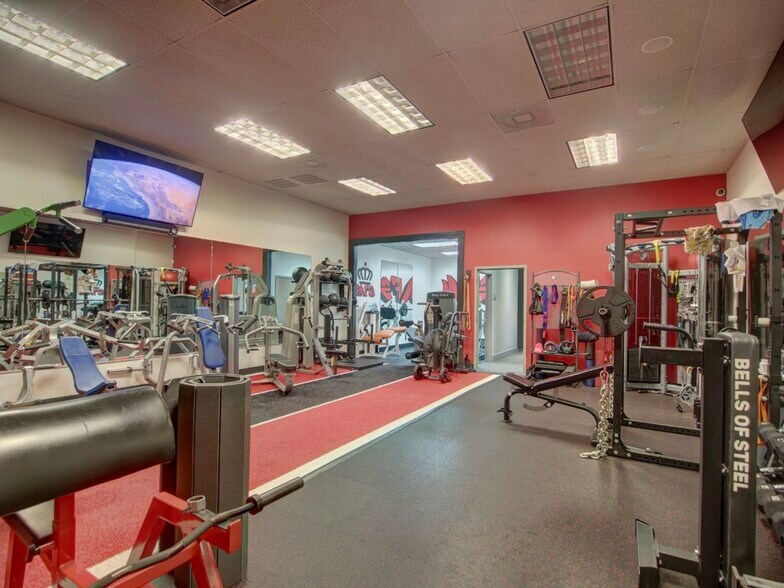 More Photos Of 1000 Van Buren Ave, Indian Trail Flex For Lease