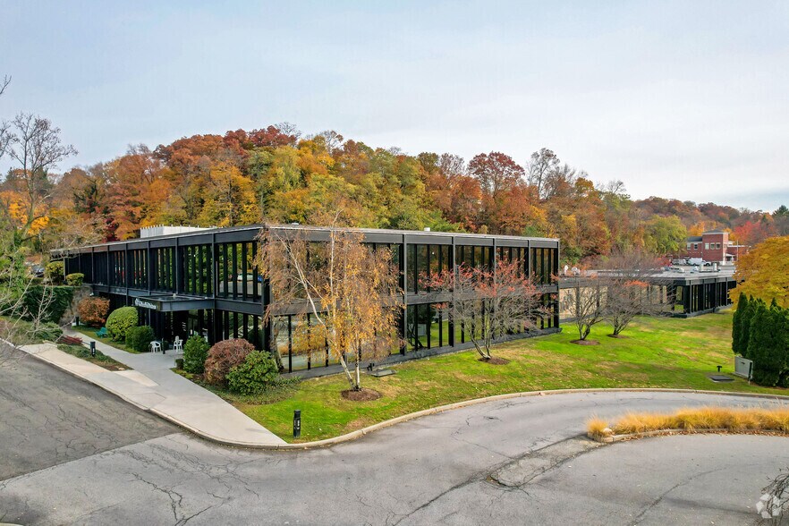 Primary Photo Of 155 White Plains Rd, Tarrytown Medical For Lease