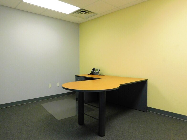 More Photos Of 202 W Gore Blvd, Lawton Auto Dealership For Sale