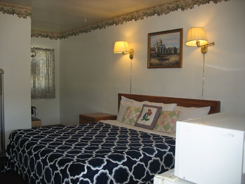 More Photos Of 1627 SE Stephens St, Roseburg Hotel For Sale