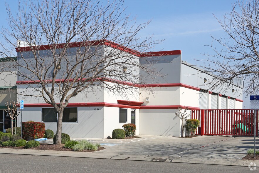 Primary Photo Of 1460 Venture Ln, Turlock Warehouse For Lease