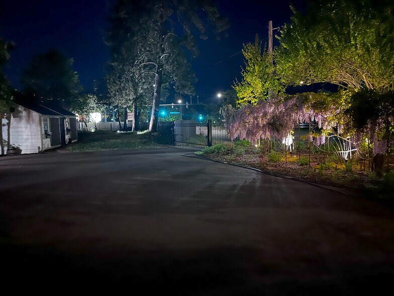 More Photos Of 236 SE Stephens St, Roseburg Hospitality For Sale