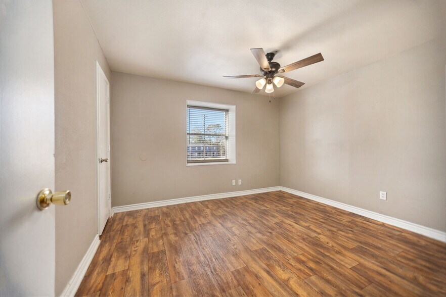 More Photos Of , Lufkin Multifamily For Sale