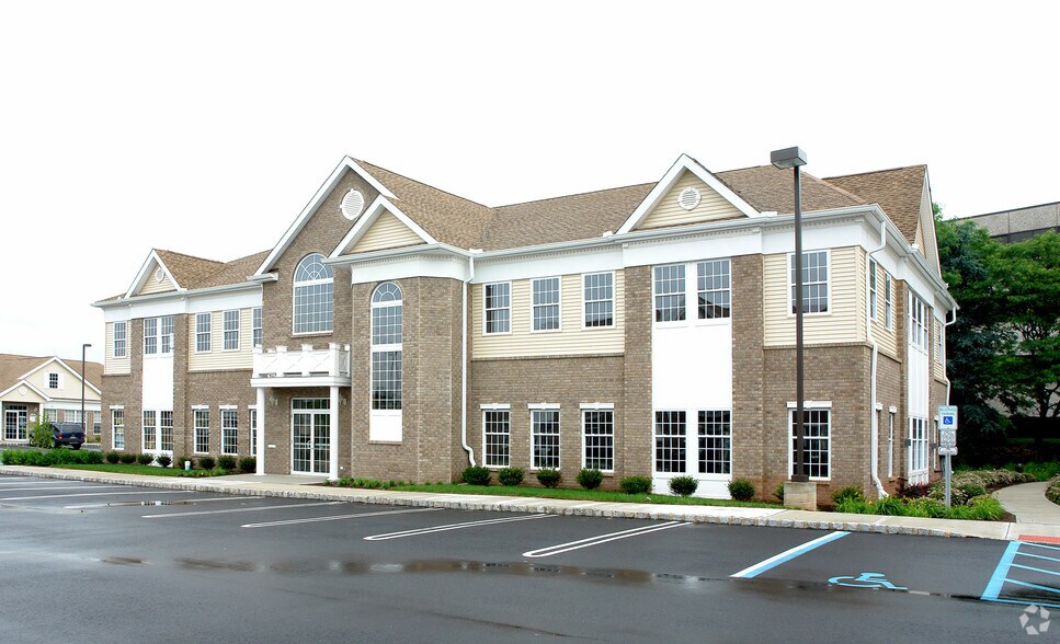 More Photos Of 7-10 Wills Way, Piscataway Medical For Lease