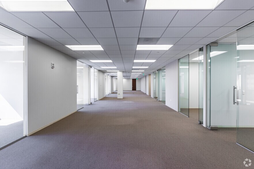 Photo of 20th Floor Ste 2000