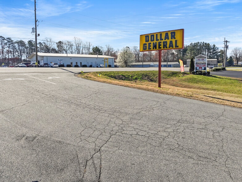 More Photos Of 8547 N Highway 150, Clemmons Freestanding For Sale