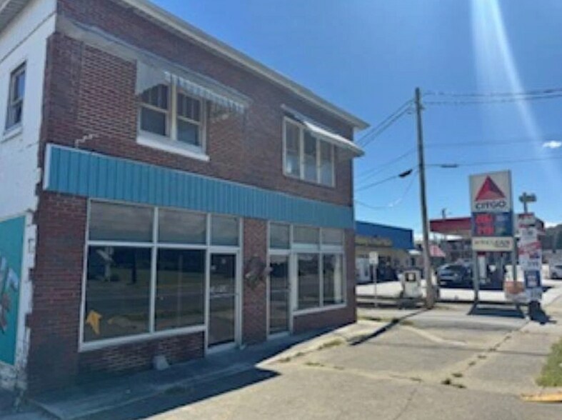 More Photos Of 116 N Main St, Burkesville Office Residential For Sale