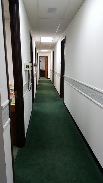 More Photos Of 1108 Dobie Dr, Plano Flex For Lease