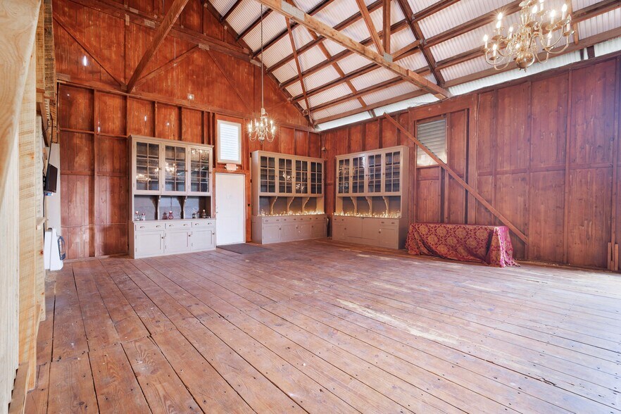 More Photos Of 1902 Jefferson Pike, Brunswick Lodge Meeting Hall For Lease