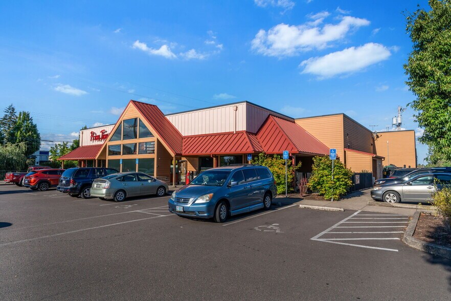 More Photos Of 4450 Pacific Ave, Forest Grove General Retail For Sale