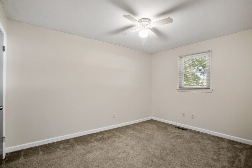 More Photos Of 120 Atlantic Ave, Easley Apartments For Sale