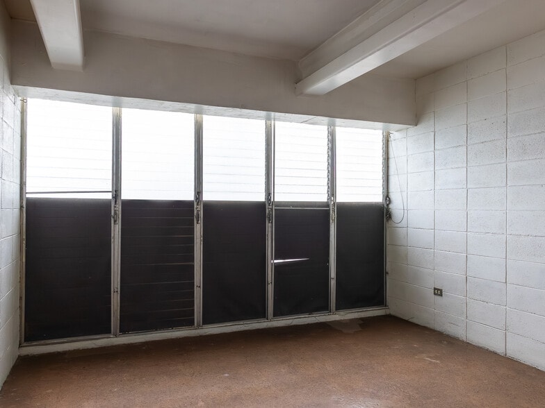 More Photos Of 1420 Wilder Ave, Honolulu Apartments For Sale