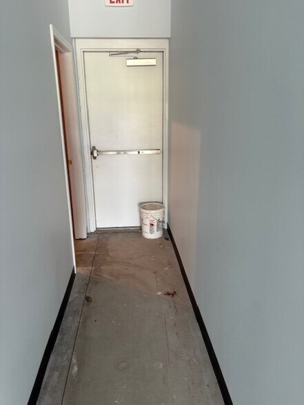 More Photos Of 7711 Porter Rd, Niagara Falls Medical For Lease