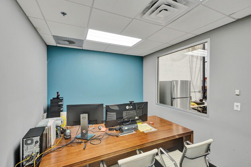 More Photos Of 1630 NW 108th Ave, Miami Warehouse For Sale