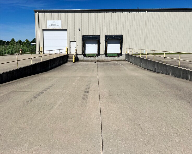 More Photos Of 11601 Frank Bonan Industrial Park Dr, Benton Industrial For Lease