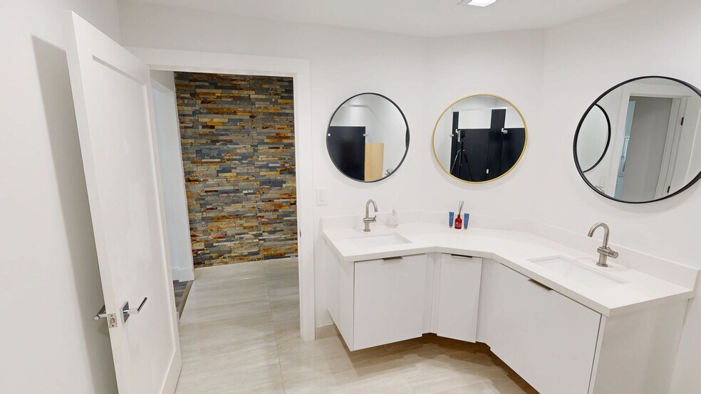 More Photos Of 1355 Alton Rd, Miami Beach Office Residential For Lease