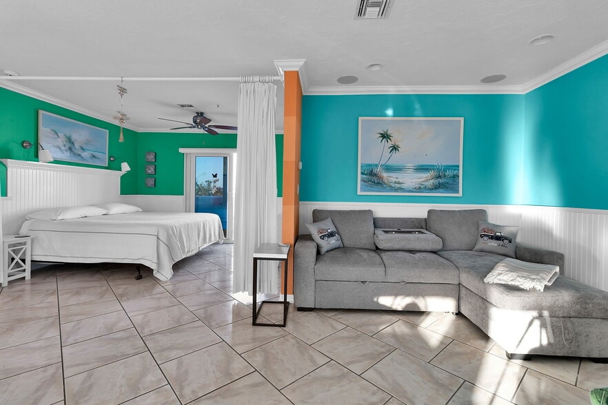 More Photos Of 5322 CALLE DE LA SIESTA, Sarasota Hospitality For Sale