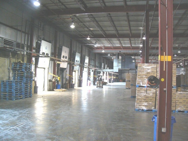 More Photos Of 115 Brand Ave, Salem Warehouse For Sale