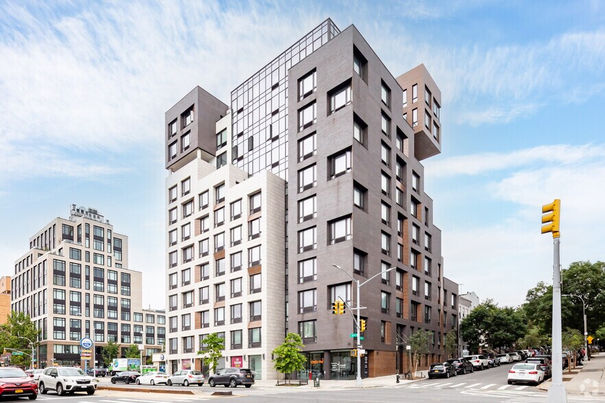 Primary Photo Of 635 4th Ave, Brooklyn Apartments For Lease